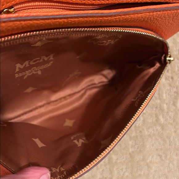 MCM Chain Orange Pebbled Leather Shoulder Crosdbody Bag - Picture 14 of 15